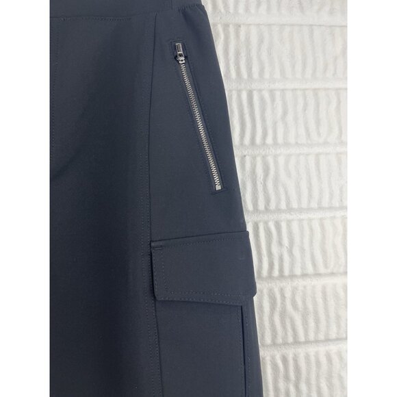 Athleta Size 10 Endless High Rise Cargo Pants in black - Picture 8 of 15